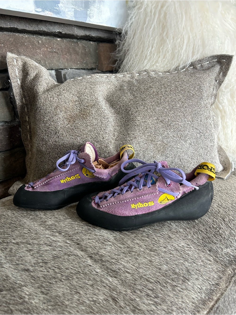 La Sportiva Mythos Discontinued Purple And Yellow Gorpecore Climbing Shoes 39
